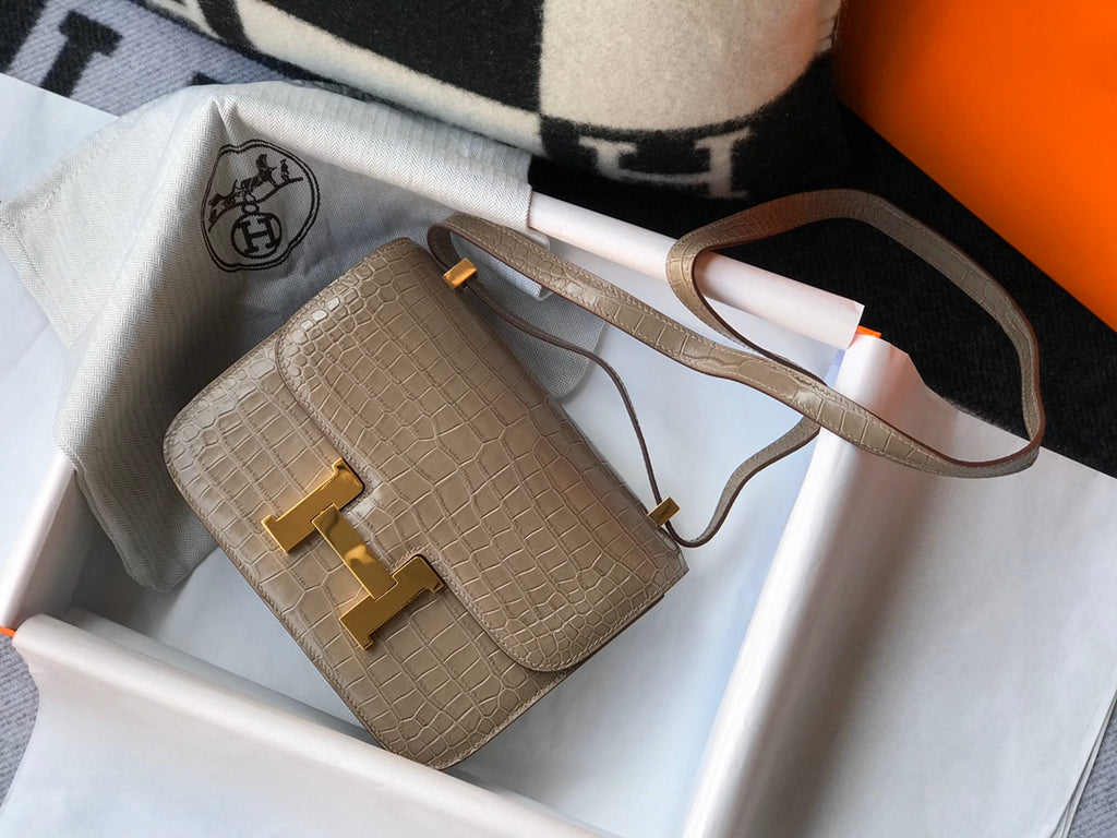 Constance 23 Shoulder Bag – Pigeon Grey