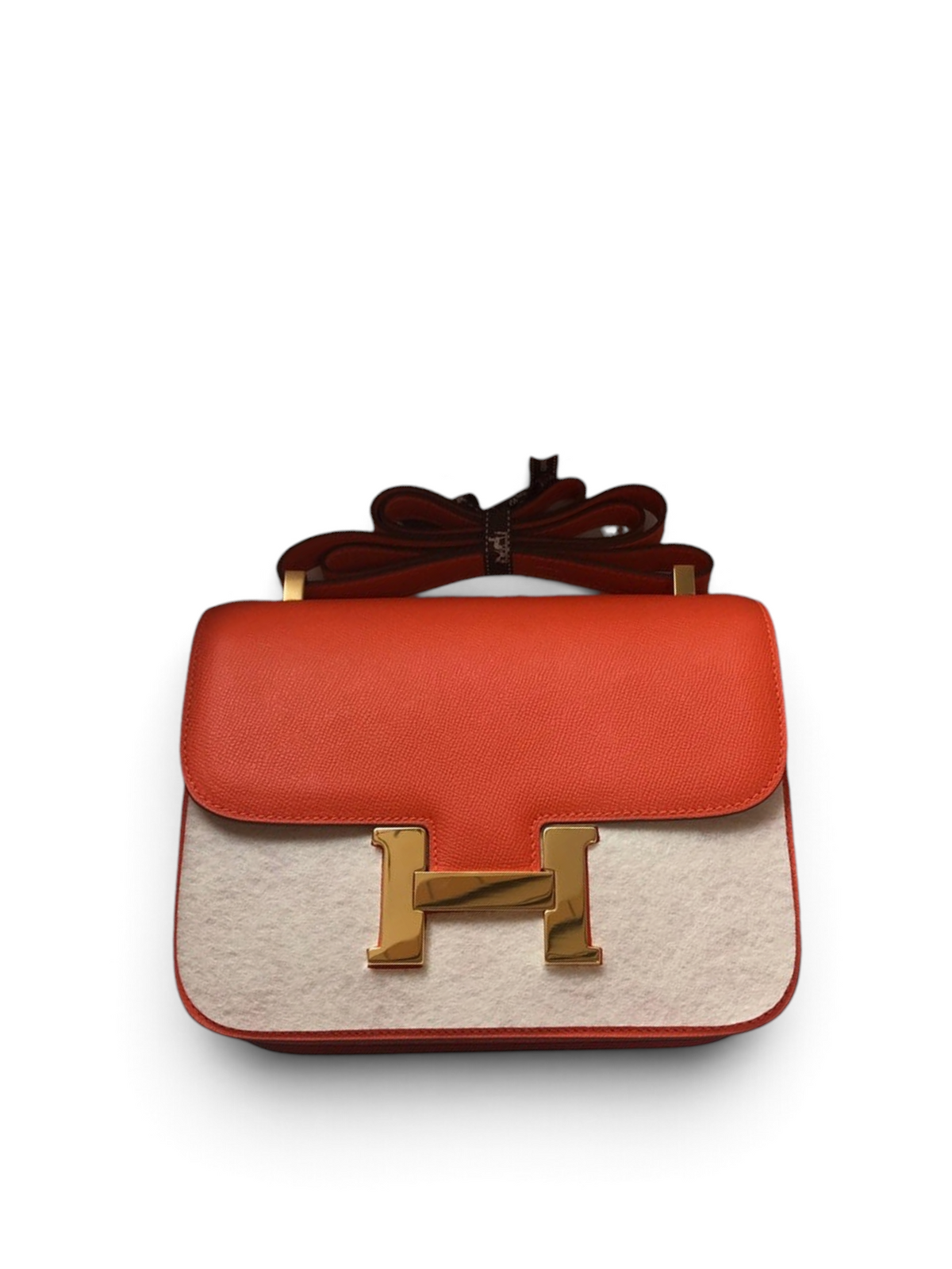 SWORD LUXURY Hermès Constance 18 çanta, turuncu Epsom deri ve bej kumaş detaylı, altın renkli H tokalı, kutusunda.