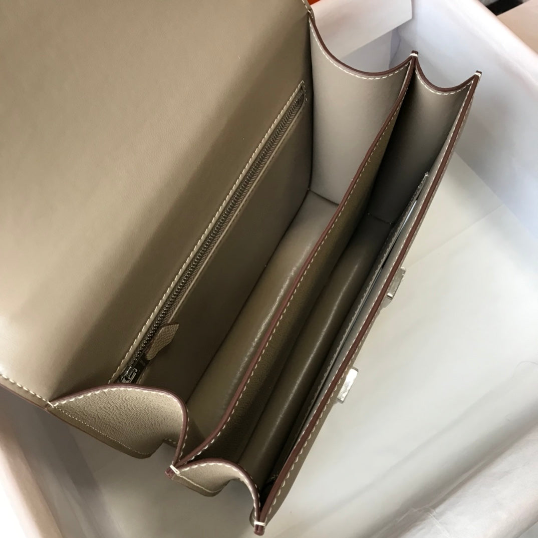Constance 18 Bag