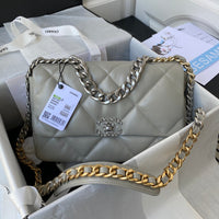 19 Flap Bag