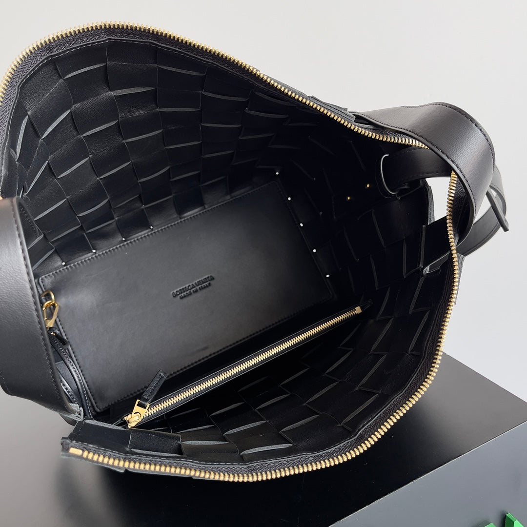 Cassette Bowling Bag