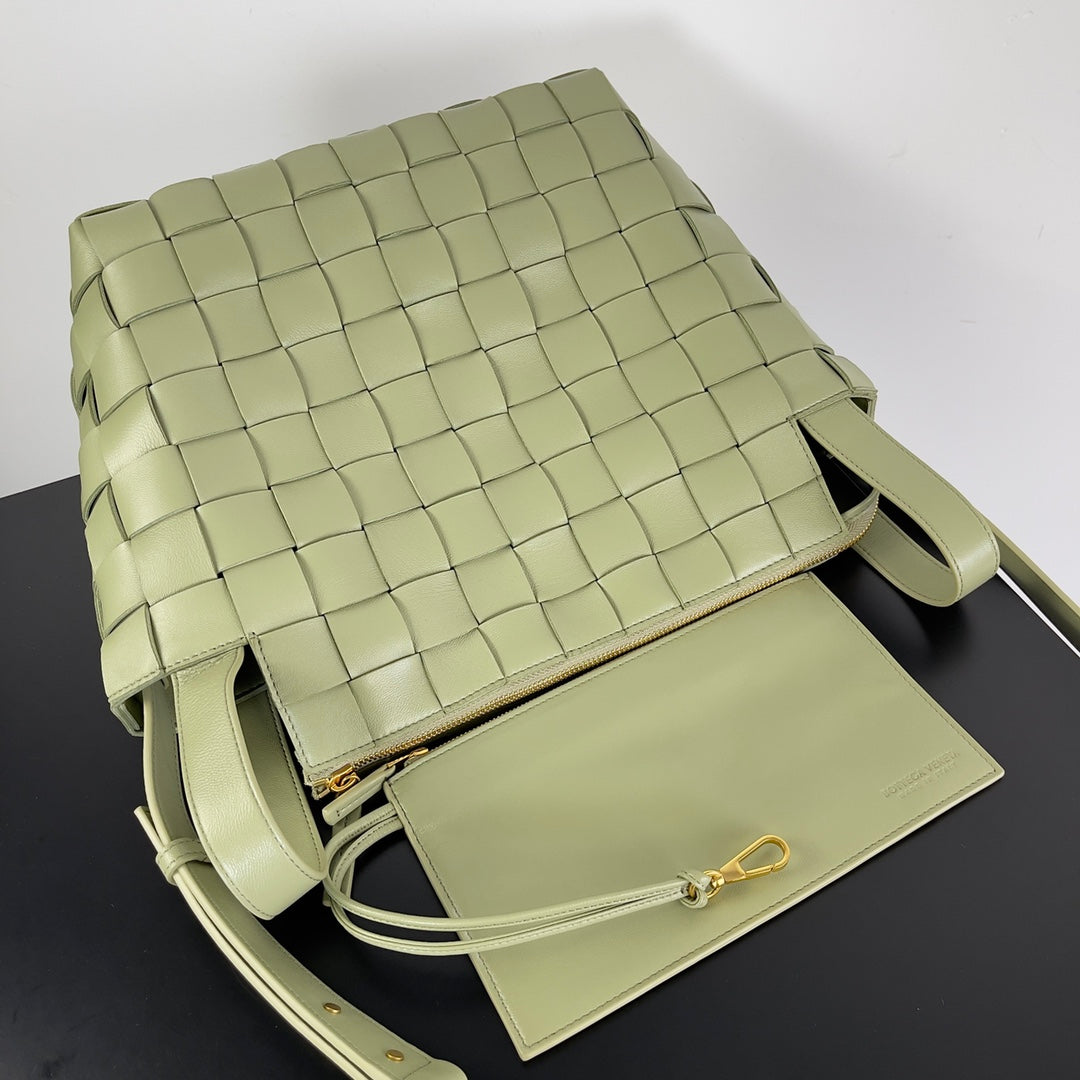 Cassette Bowling Bag