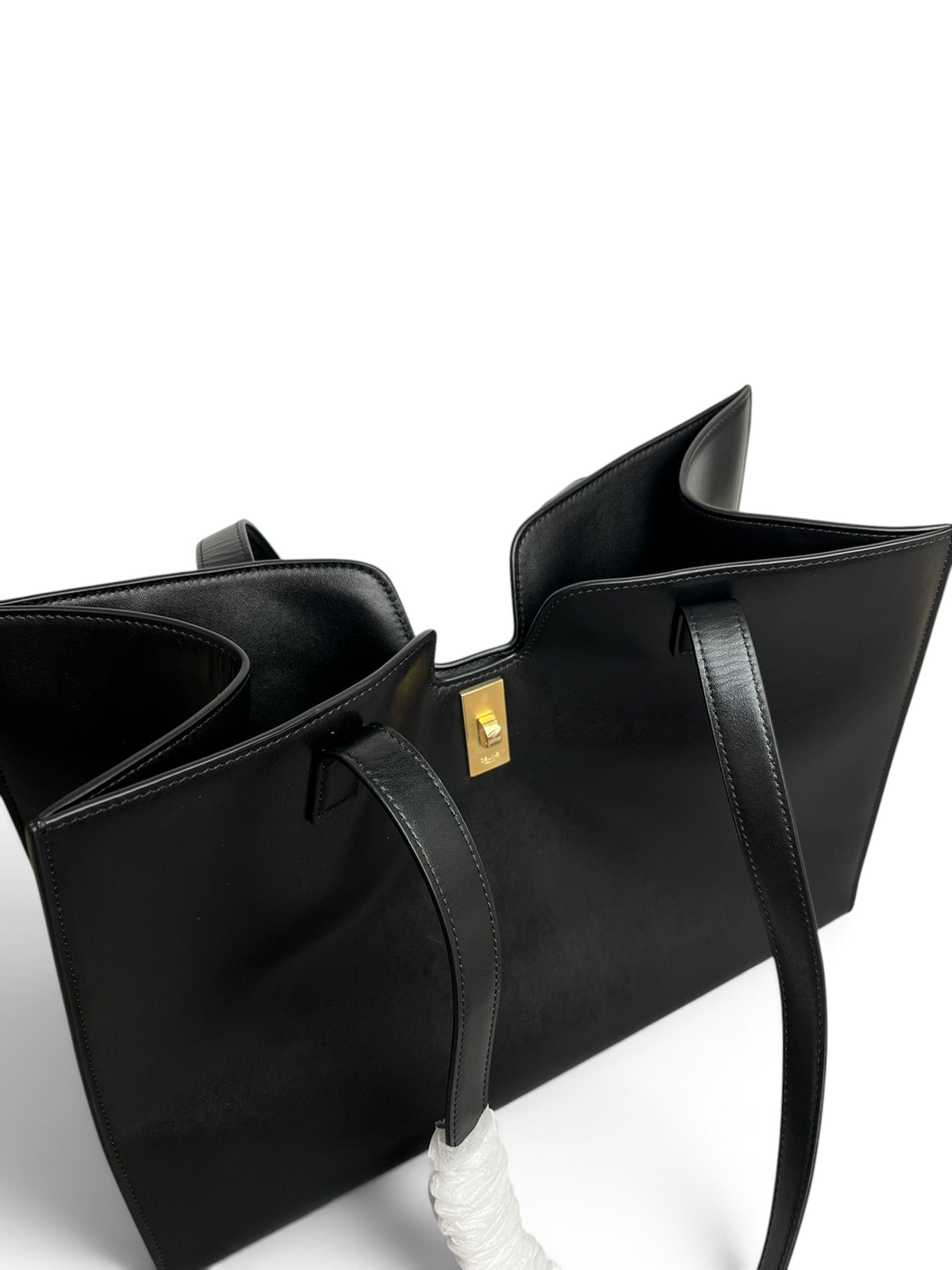 SWORD LUXURY Cabas 16 siyah deri tote çanta, altın rengi kilit detaylı ve yapılandırılmış tasarım.