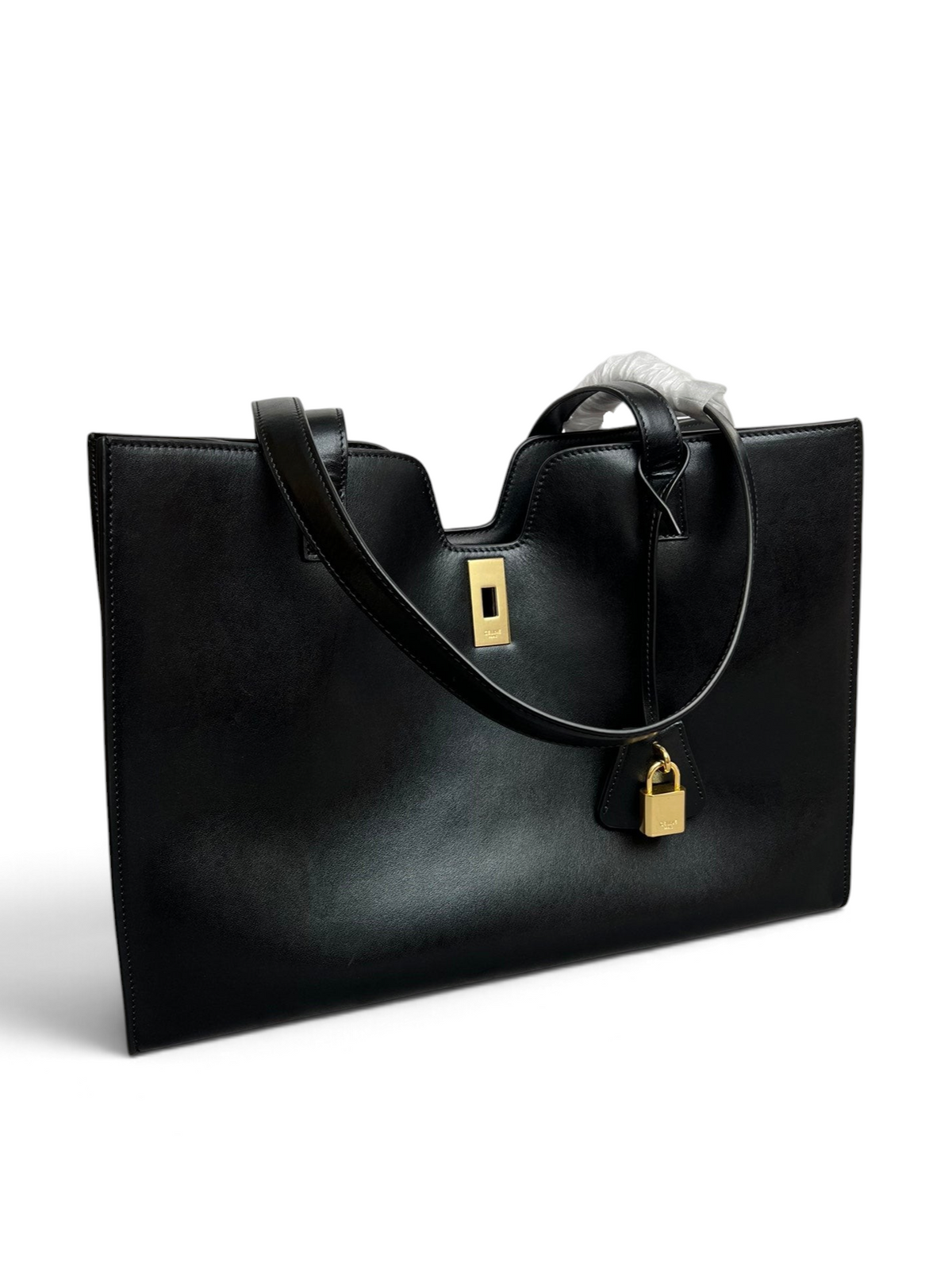 SWORD LUXURY Cabas 16 siyah dana derisi tote çanta, altın rengi kilit detaylı ve yapılandırılmış zarif tasarım.