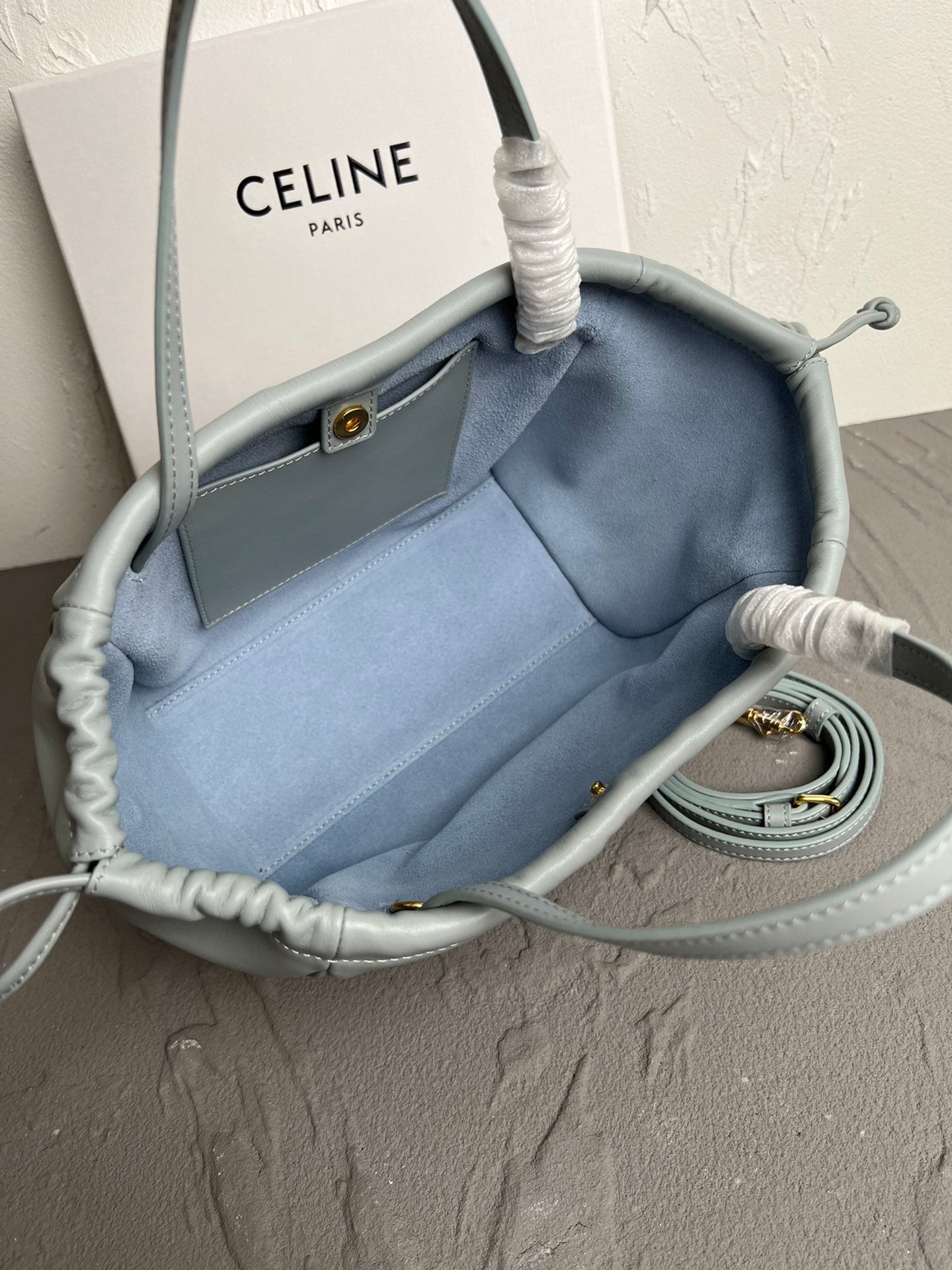 Mini Cuir Cabas Leather Drawstring Bag