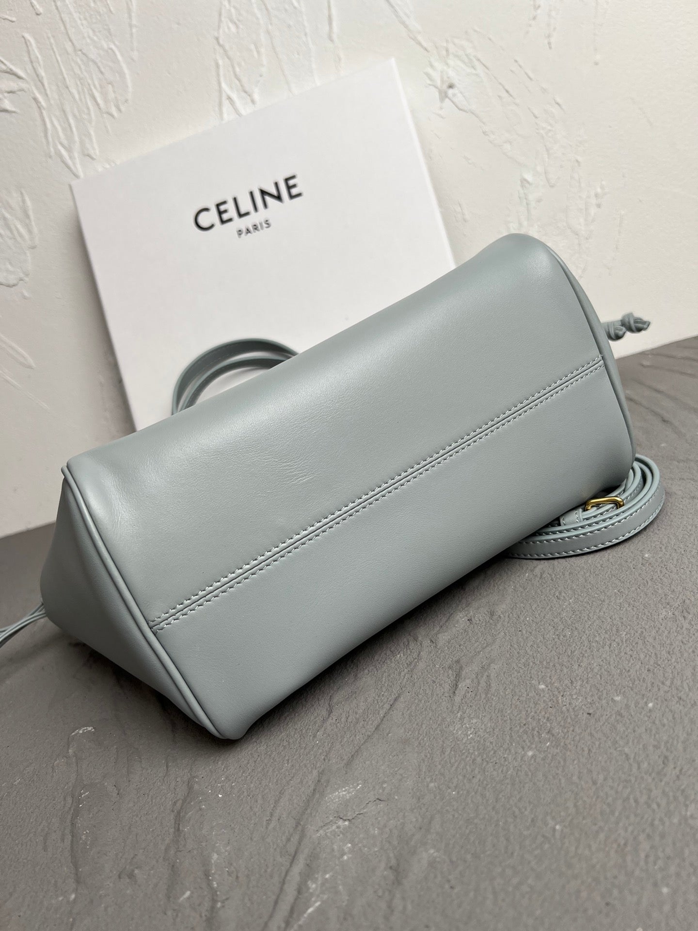 Mini Cuir Cabas Leather Drawstring Bag