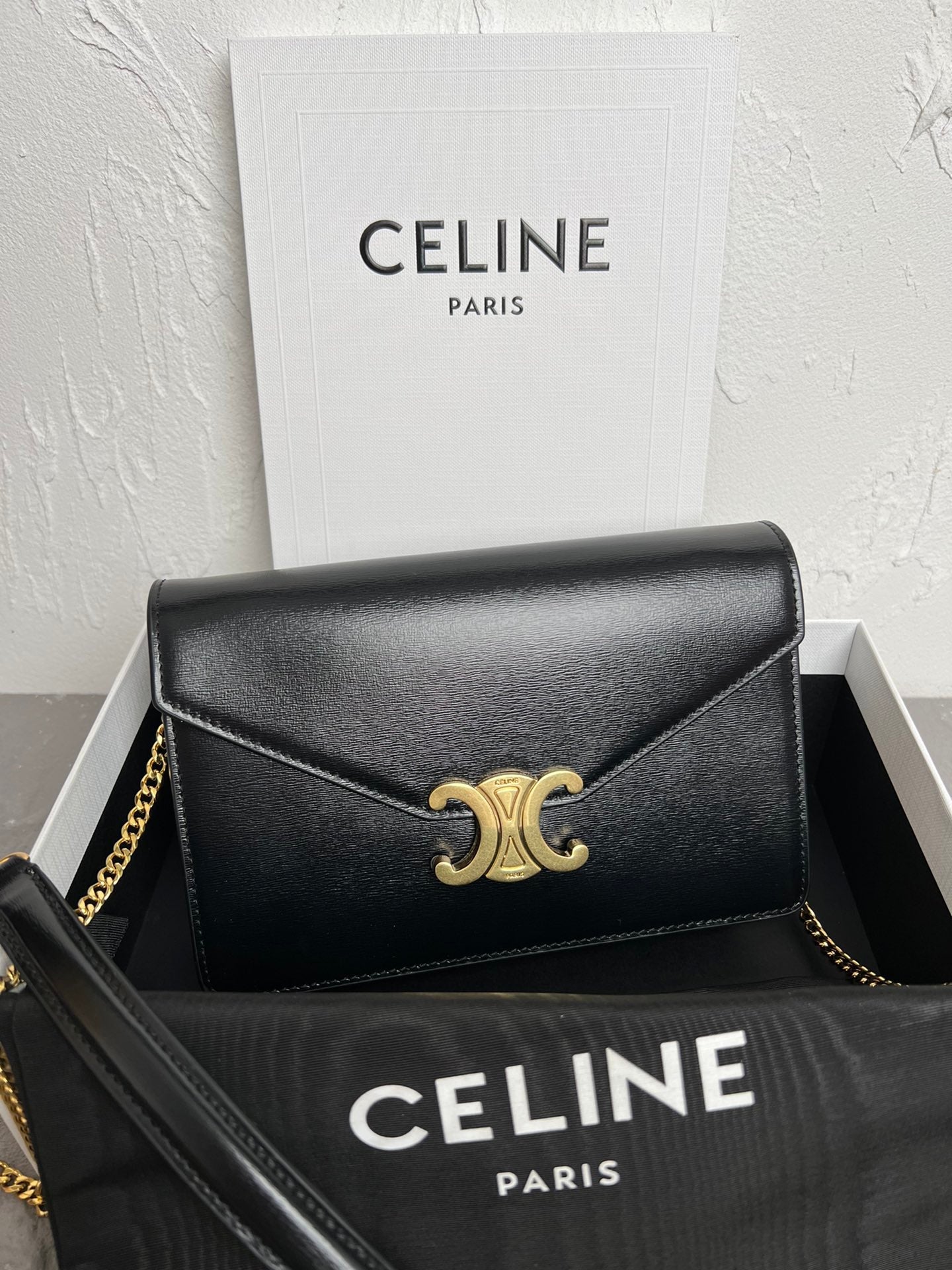 Triomphe Glossy Cowhide Leather Chain Wallet