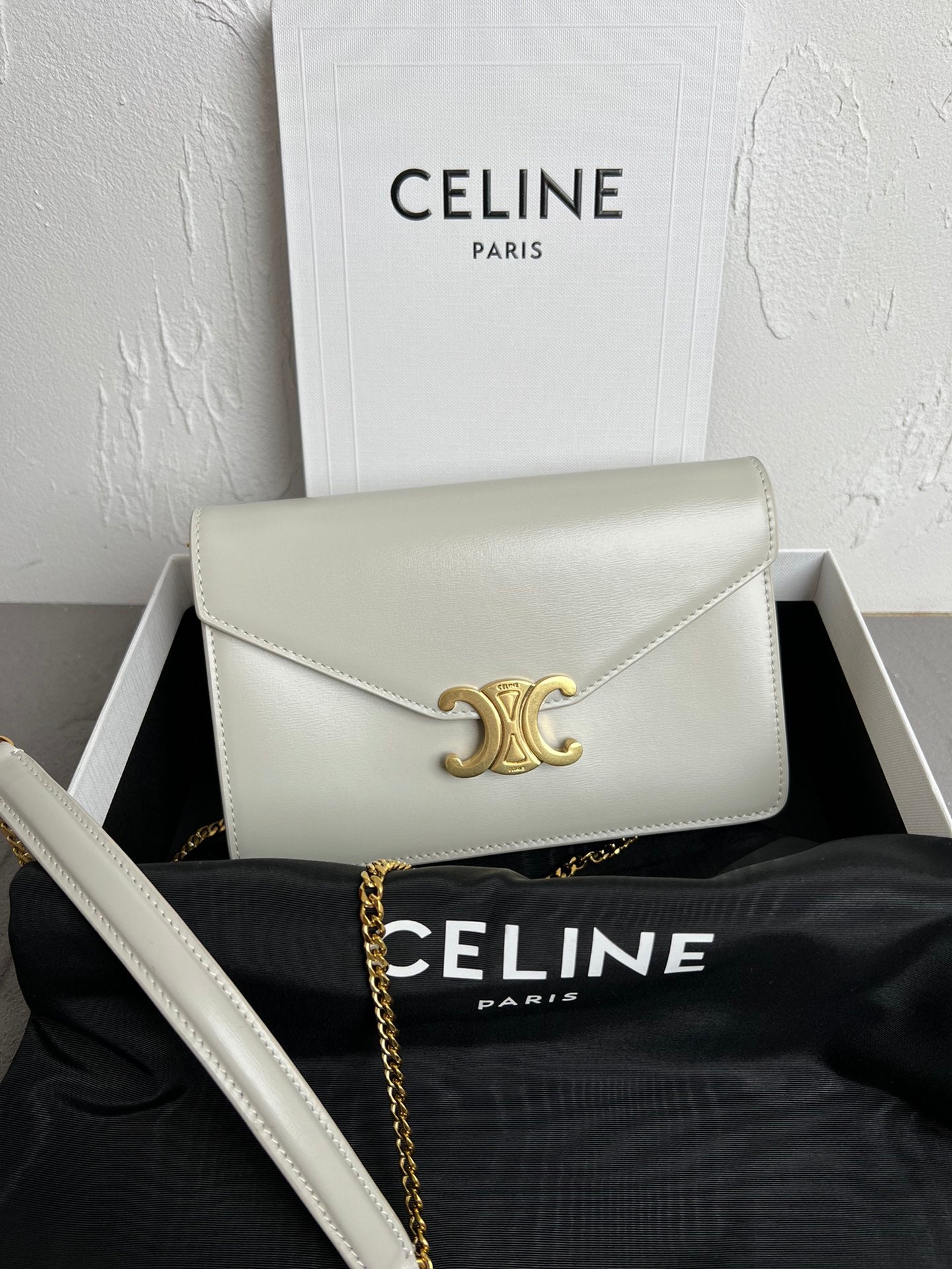 Triomphe Glossy Cowhide Leather Chain Wallet
