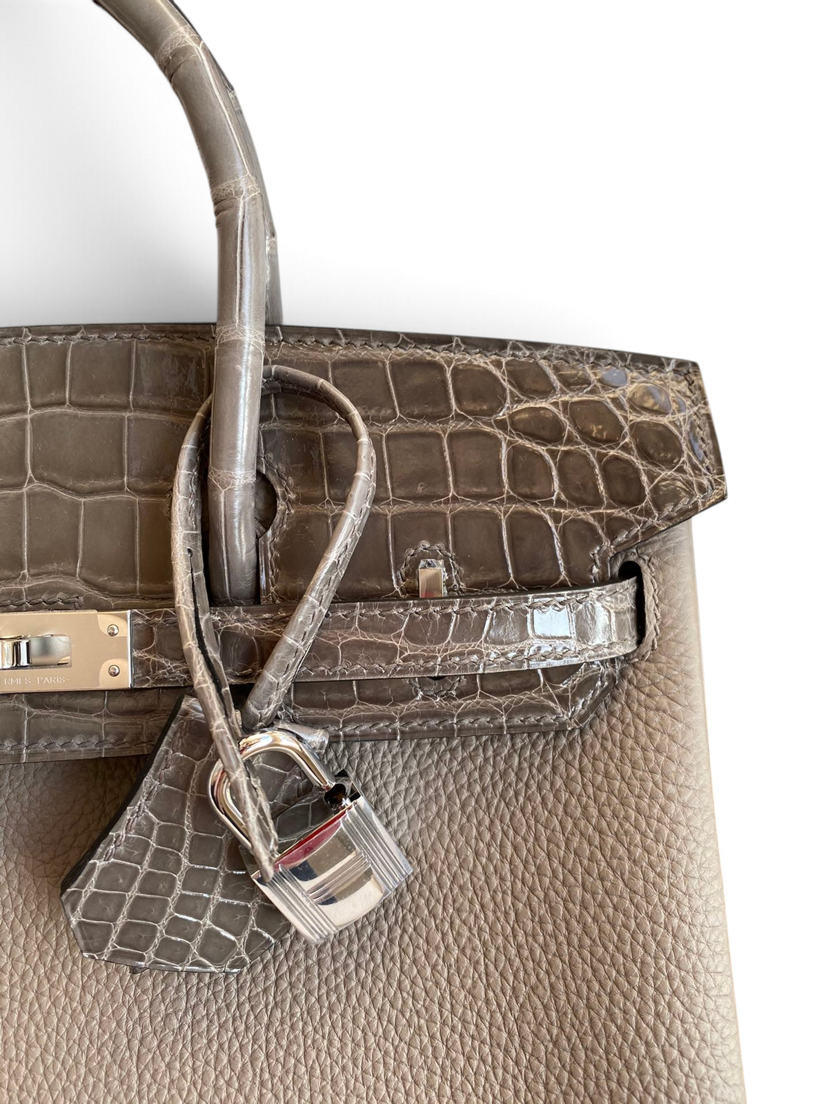 SWORD LUXURY Etain gri Togo deri ve parlak timsah derisi detaylı Hermès Birkin 30 çanta, paladyum donanımlı.