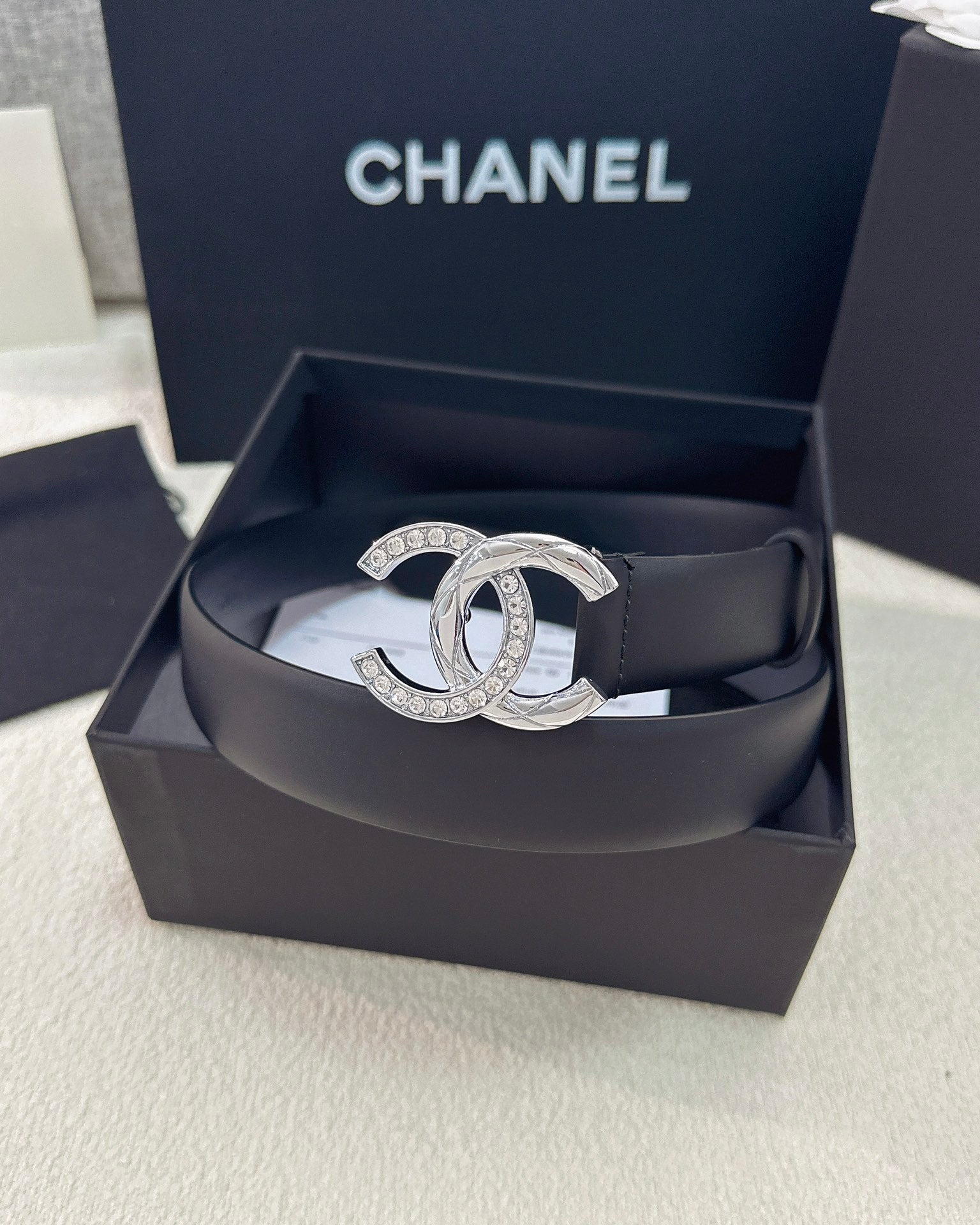 Twisted CC Crystal Buckle Black Leather Belt