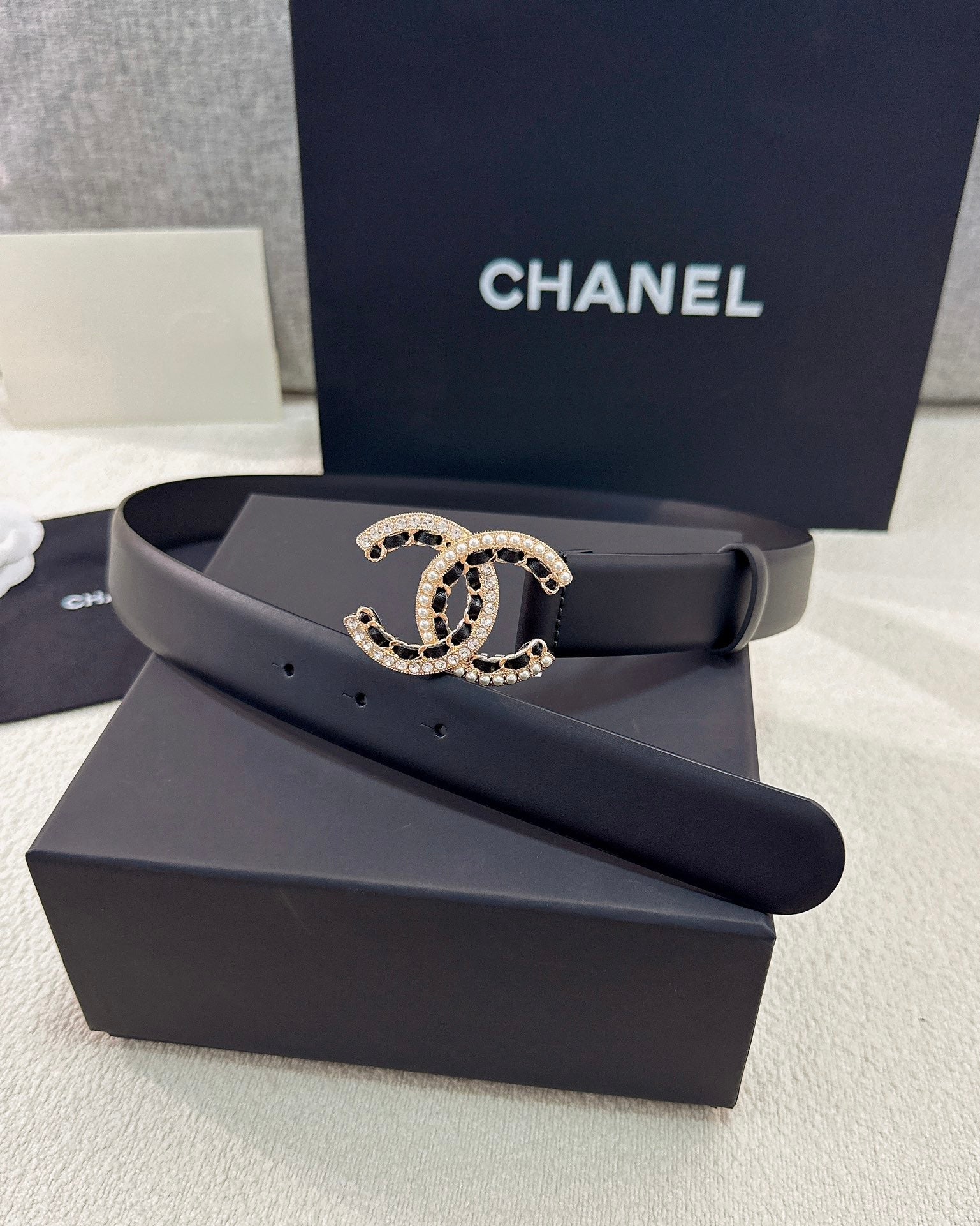Pearl CC Logo Leather Belt – 28mm