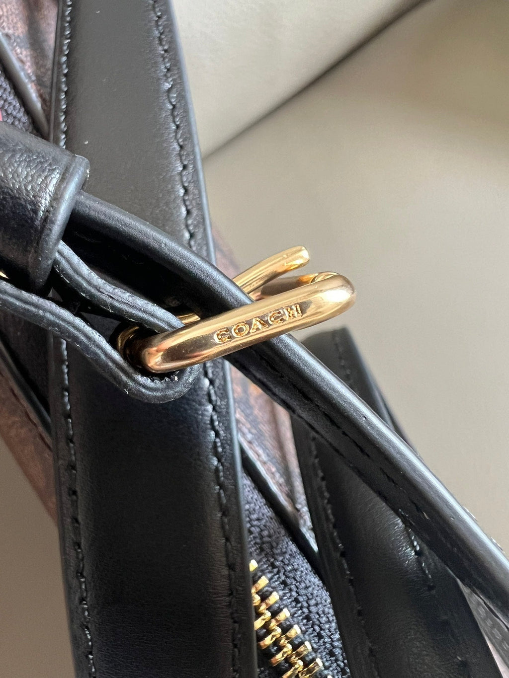 Teri Shoulder Bag