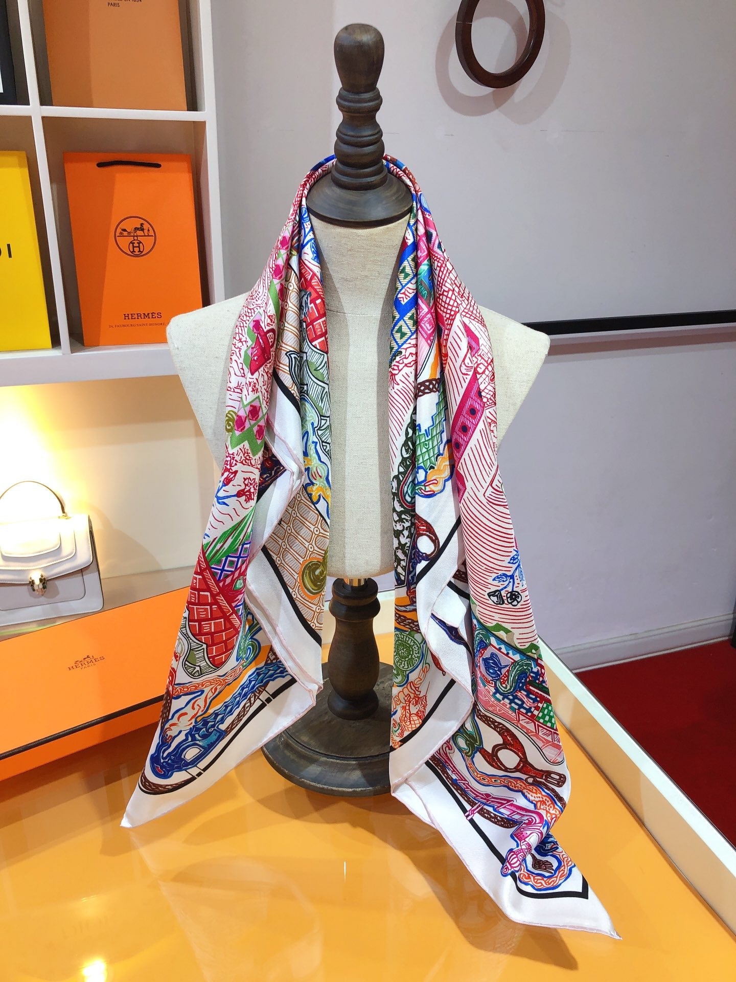 Super Silk Quest Scarf 90