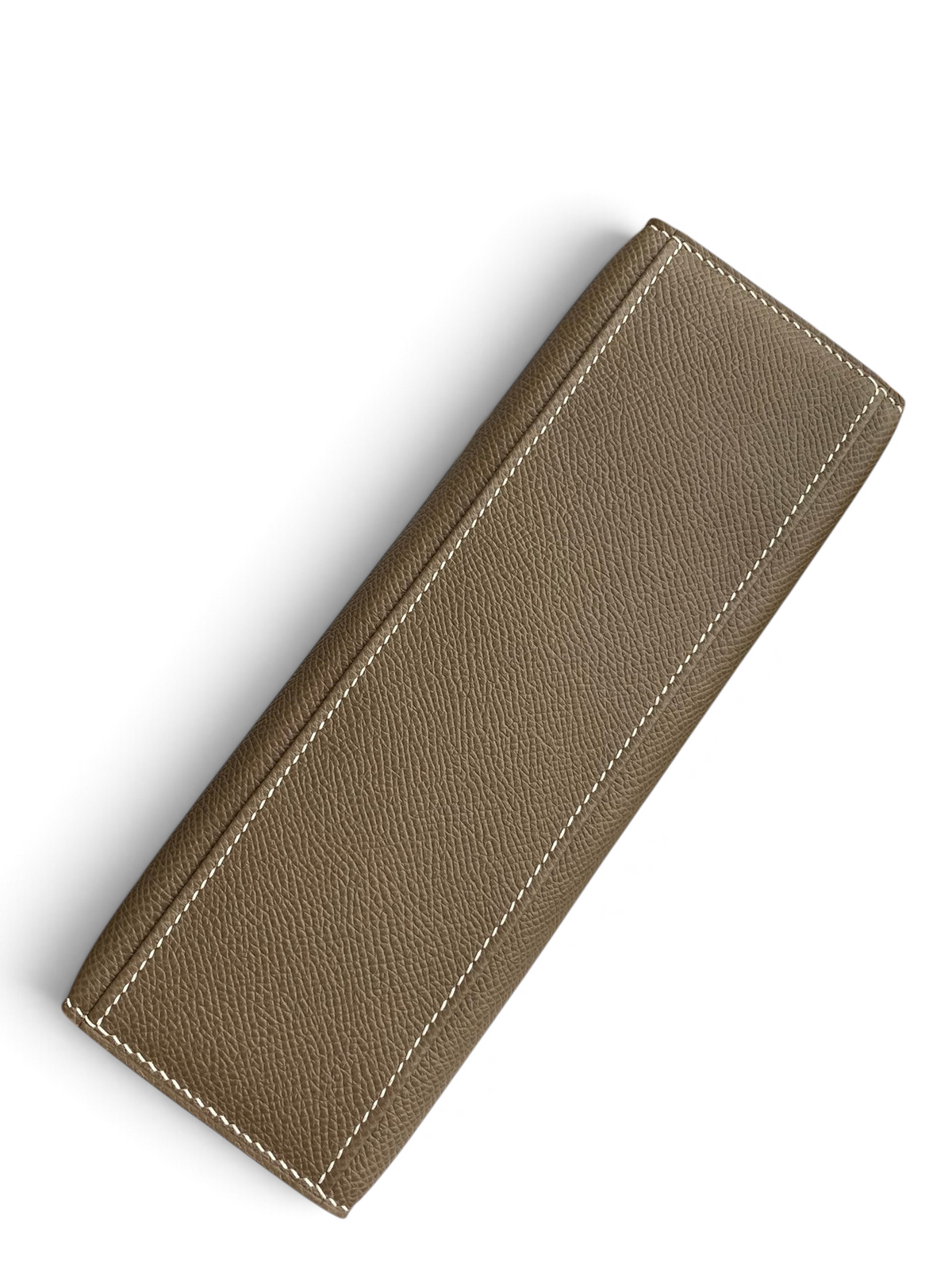 SWORD LUXURY marka, 22 cm boyutunda, taupe renkli, dokulu Epsom deri Mini Kelly çanta taban detayı.