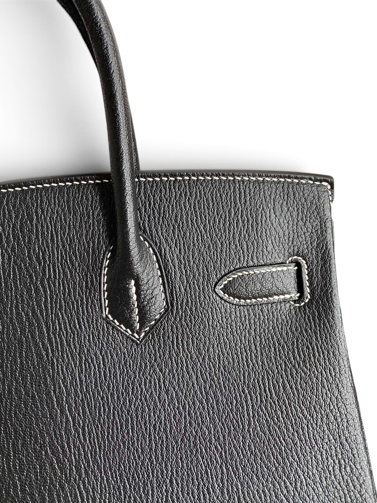 SWORD LUXURY siyah Togo deri Hermès Birkin 30 çanta, beyaz dikiş detaylı ve el yapımı deri saplı.