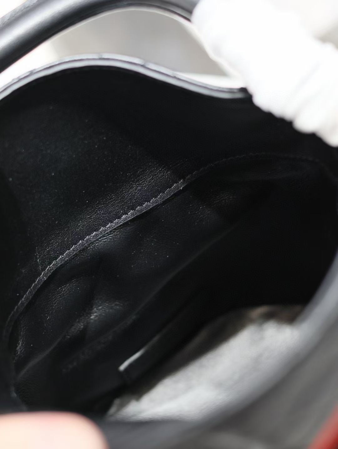Saint Laurent Gaby Bucket Bag in Black Quilted calfskin Leather - Detail View 8