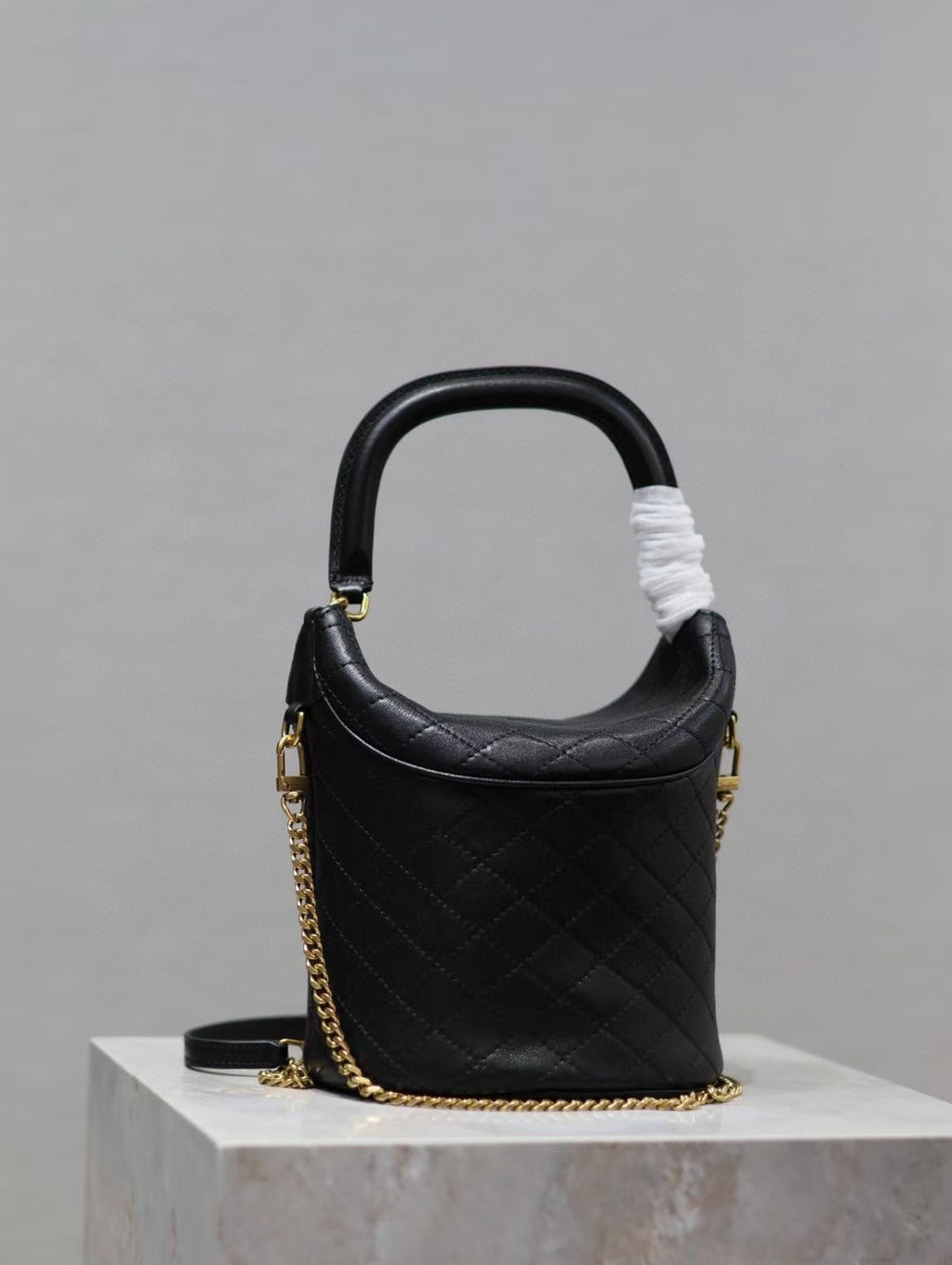 Saint Laurent Gaby Bucket Bag in Black Quilted calfskin Leather - Detail View 5