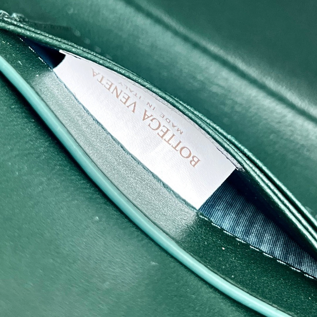 Crocodile-Embossed Long Clutch Bag - View 9