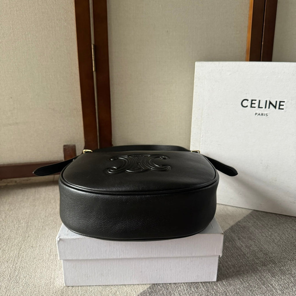 Heloïse Triomphe Small Leather Shoulder Bag
