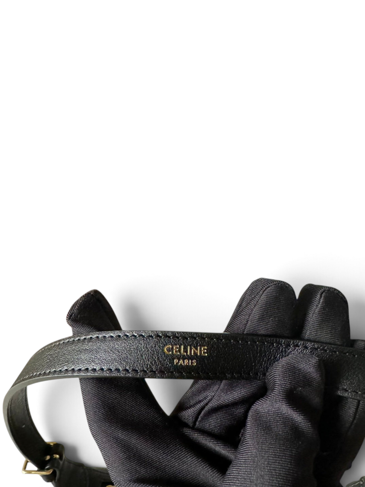 SWORD LUXURY Heloïse Triomphe siyah deri omuz çantası askısında altın rengi Celine Paris logosu detayı