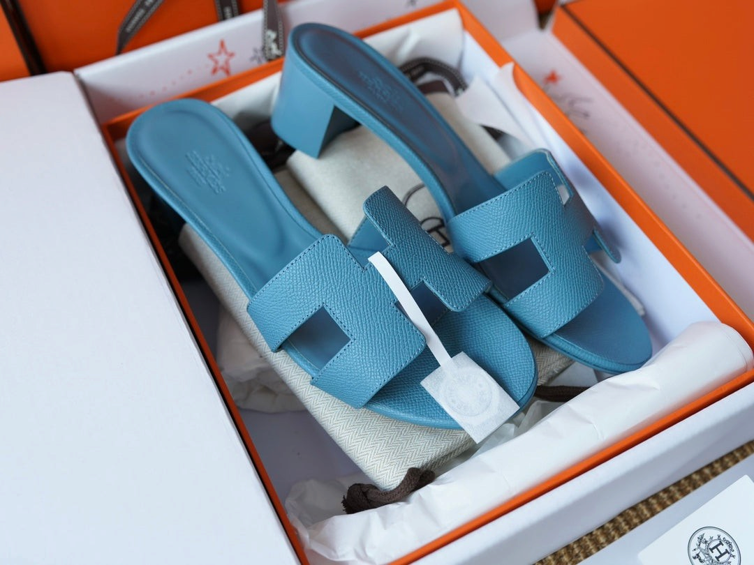 Oasis Epsom Calfskin Heeled Sandals - Sky Blue - View 4