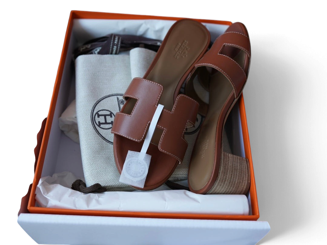 Oasis Box Calfskin Heeled Sandals - Brown - View 4