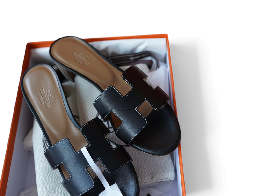 Oasis Box Calfskin Heeled Sandals - Black - View 5