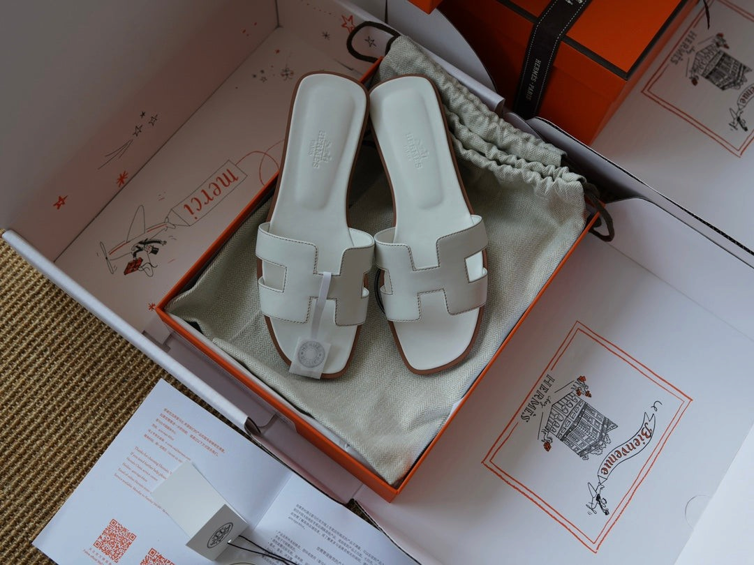 Oran Box Calfskin Sandals - White - View 1