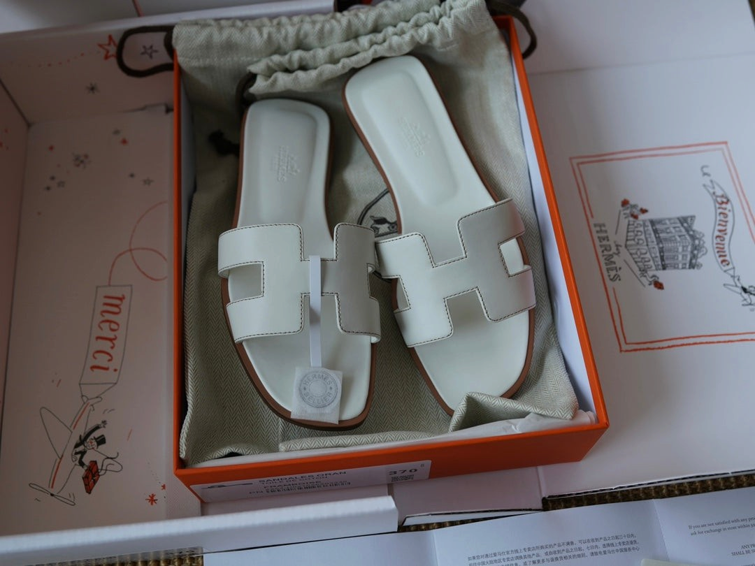 Oran Box Calfskin Sandals - White - View 3