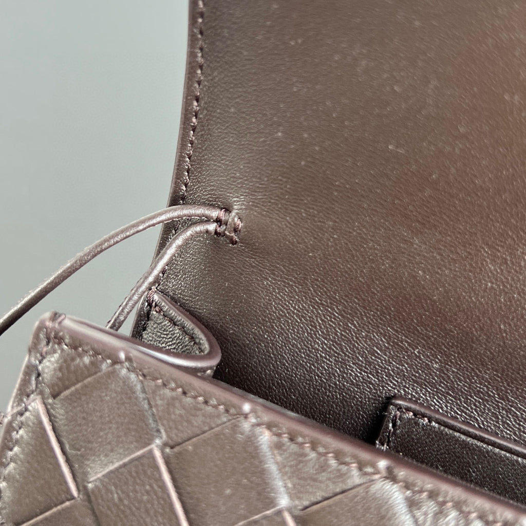 Intrecciato Woven Long Clutch Bag - View 7
