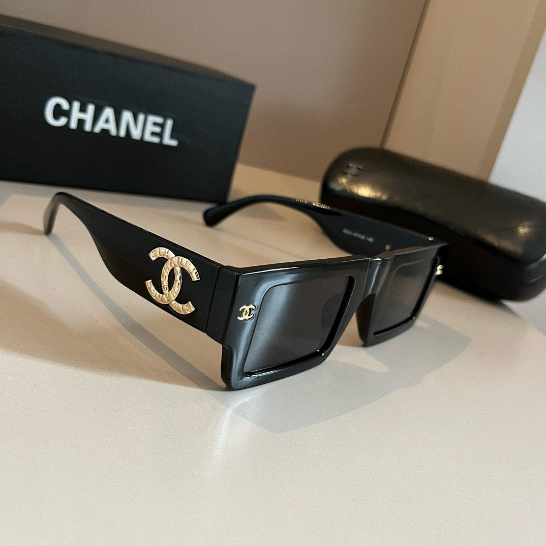 Oversized Square Acetate Sunglasses - Black - View 1