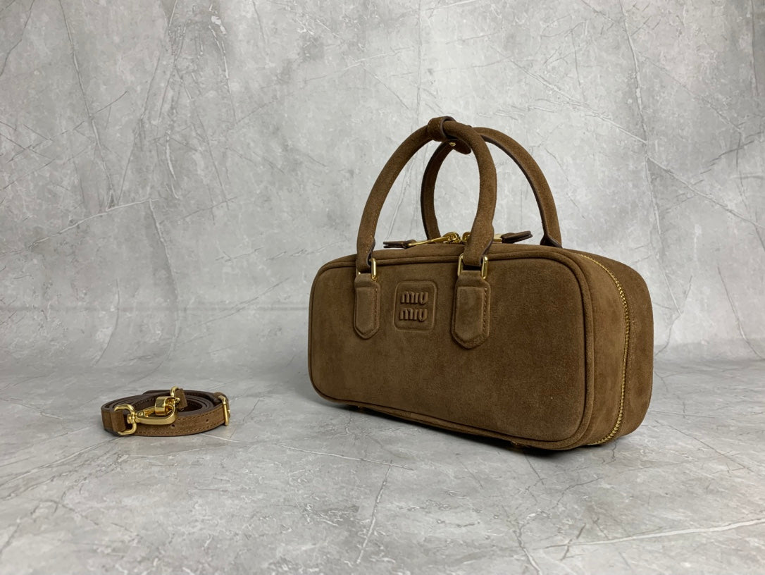 Matelassé Bowling Bag - View 3