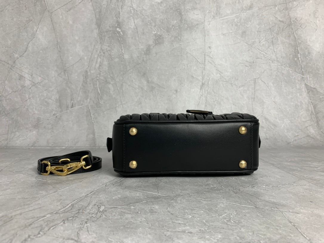 Matelassé Bowling Bag - View 4
