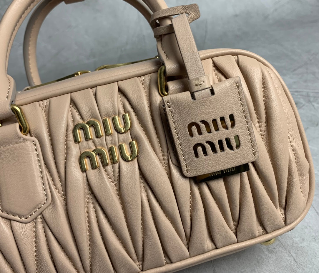 Matelassé Bowling Bag - View 7