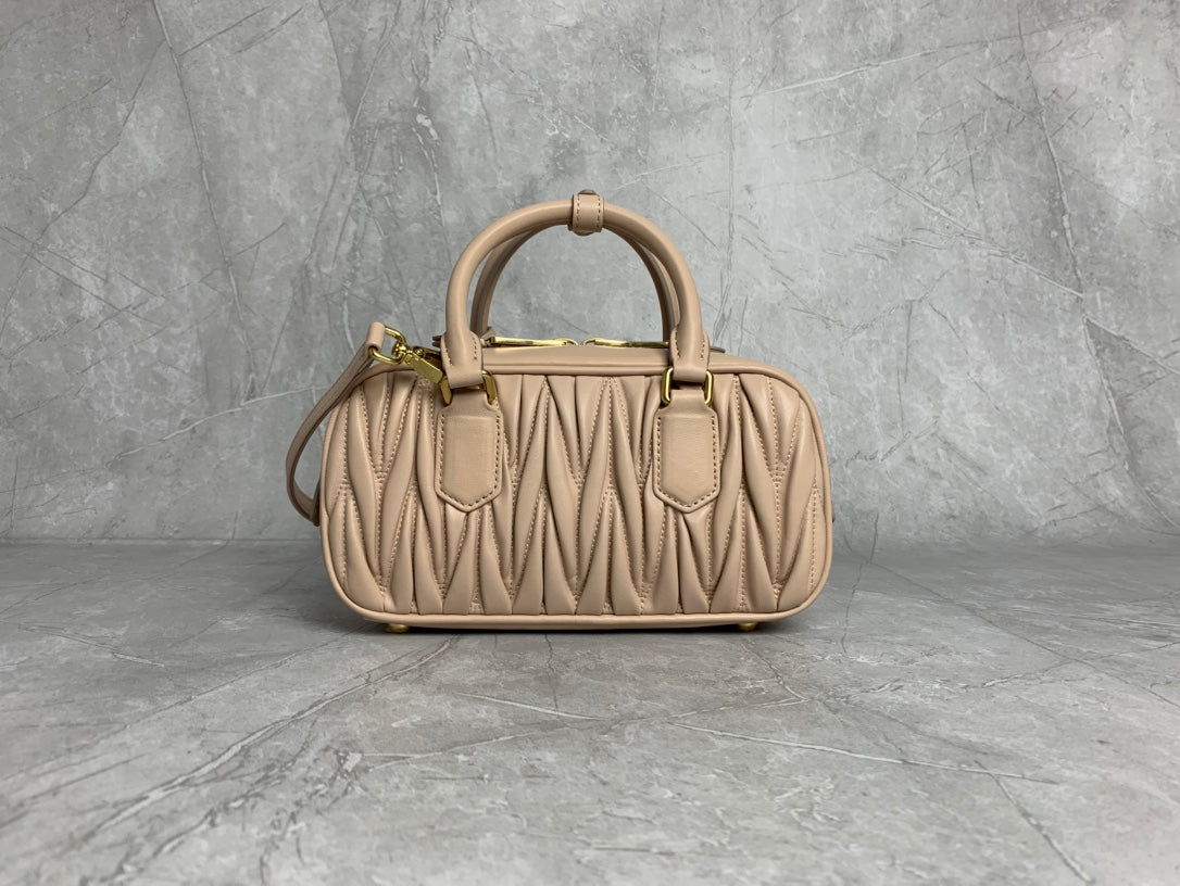 Matelassé Bowling Bag - View 3