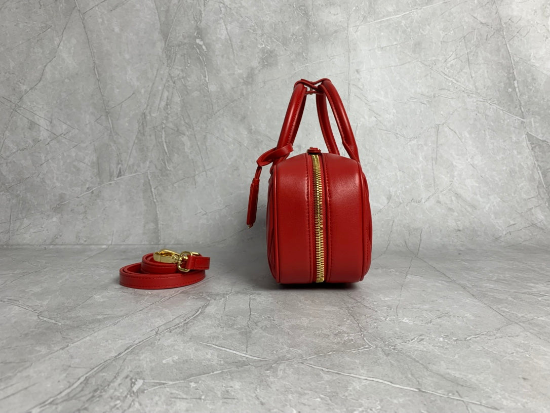 Matelassé Bowling Bag - View 5