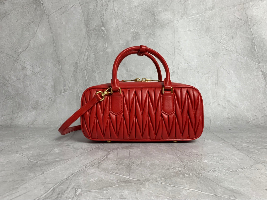 Matelassé Bowling Bag - View 3