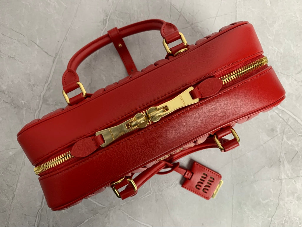 Matelassé Bowling Bag - View 8