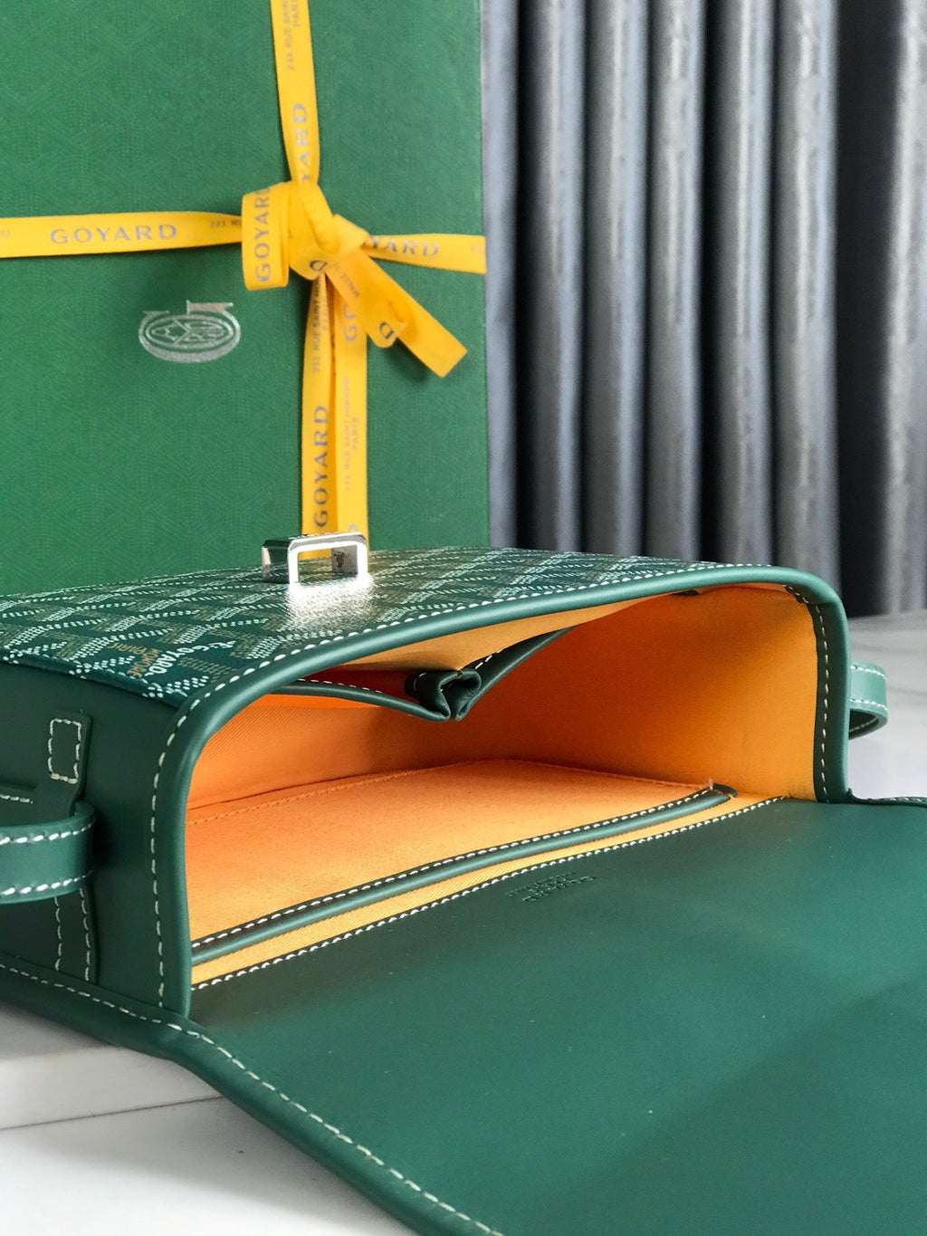 Belvédère II Messenger Bag