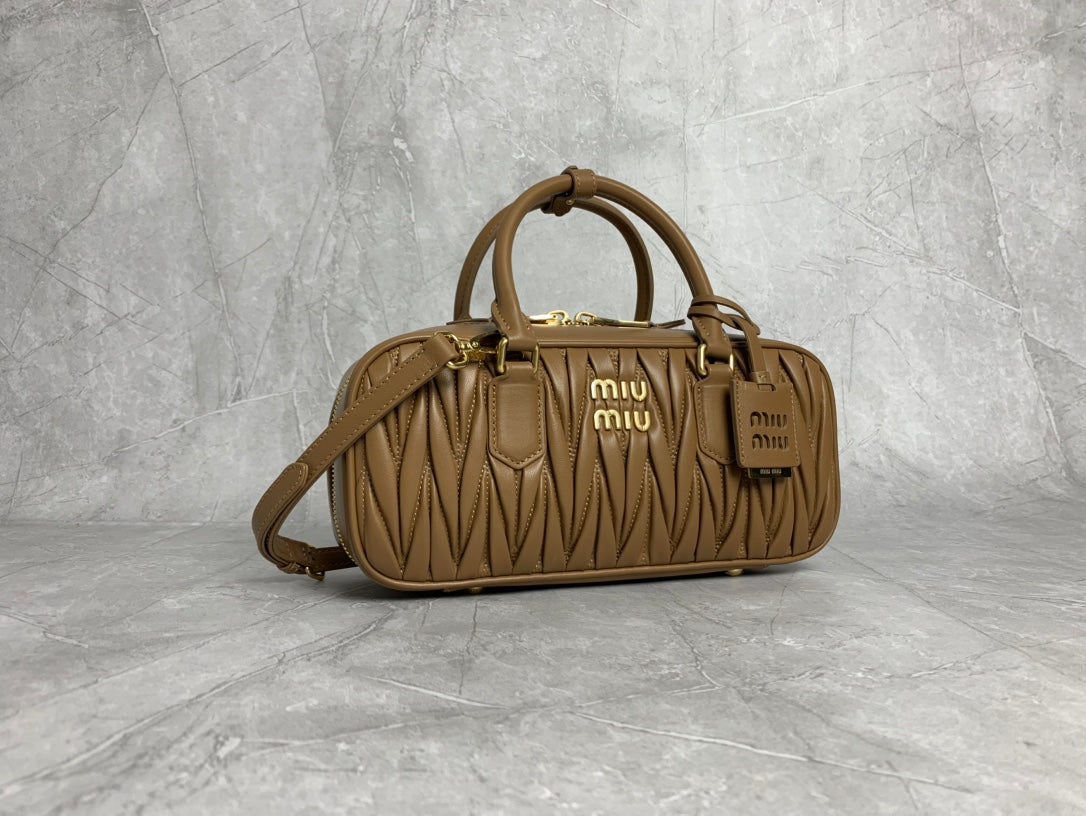 Matelassé Bowling Bag - View 2