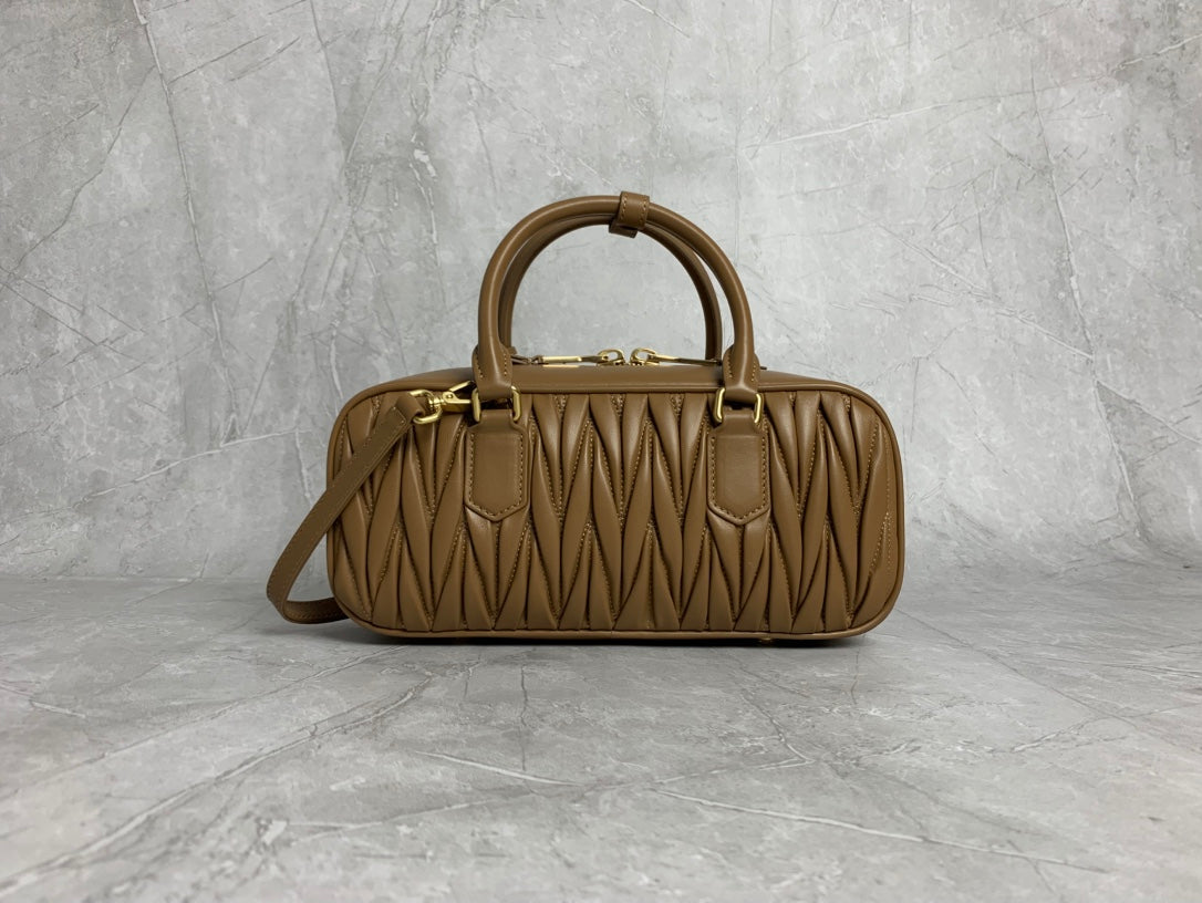 Matelassé Bowling Bag - View 3