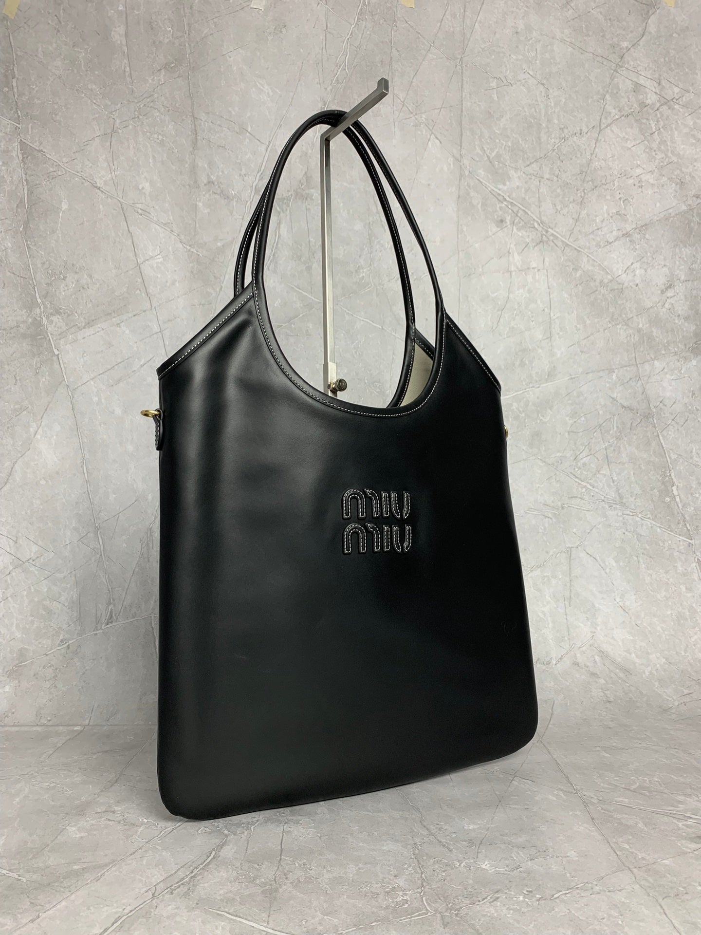 Structured Tote Bag - View 3