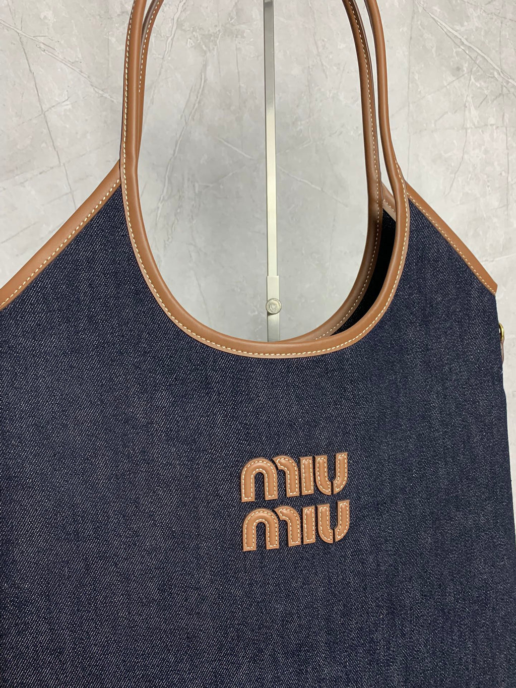 Structured Tote Bag - View 4