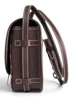 SWORD LUXURY Belvédère II messenger bag in brown leather with white contrast stitching, side view.