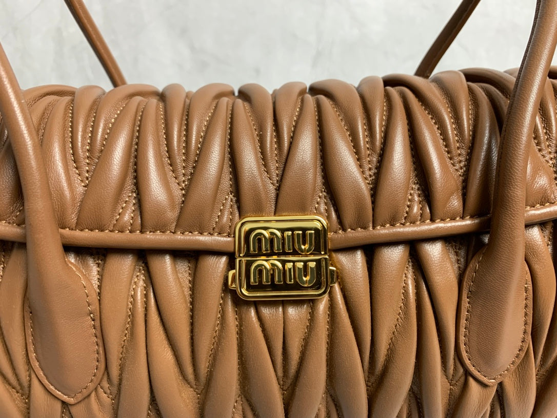 Structured Shoulder Bag - View 4