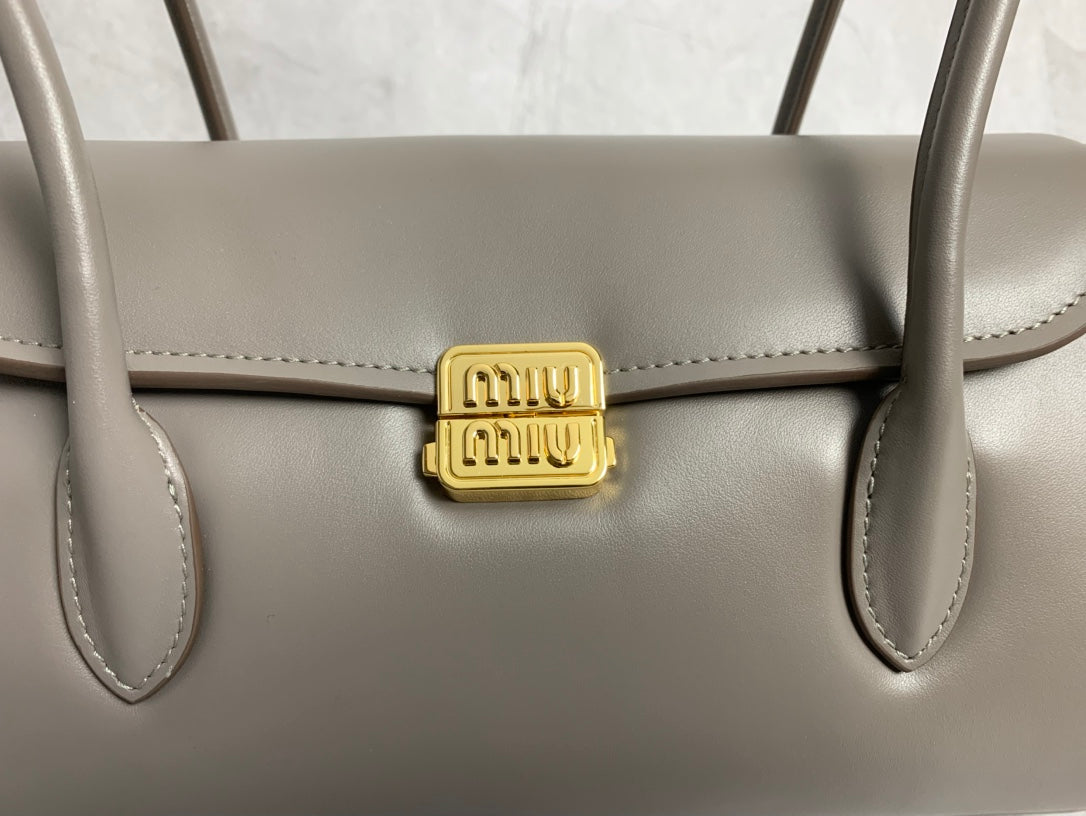 Structured Shoulder Bag - View 4