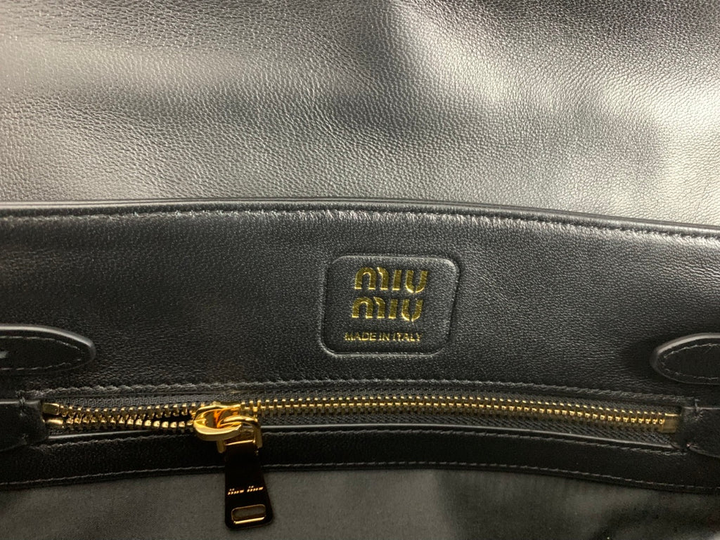 Structured Shoulder Bag - View 9