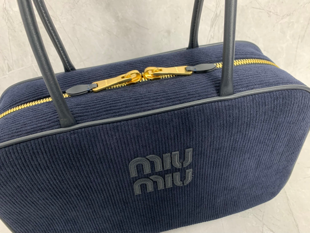 Soft Large Briefcase Bag - View 4