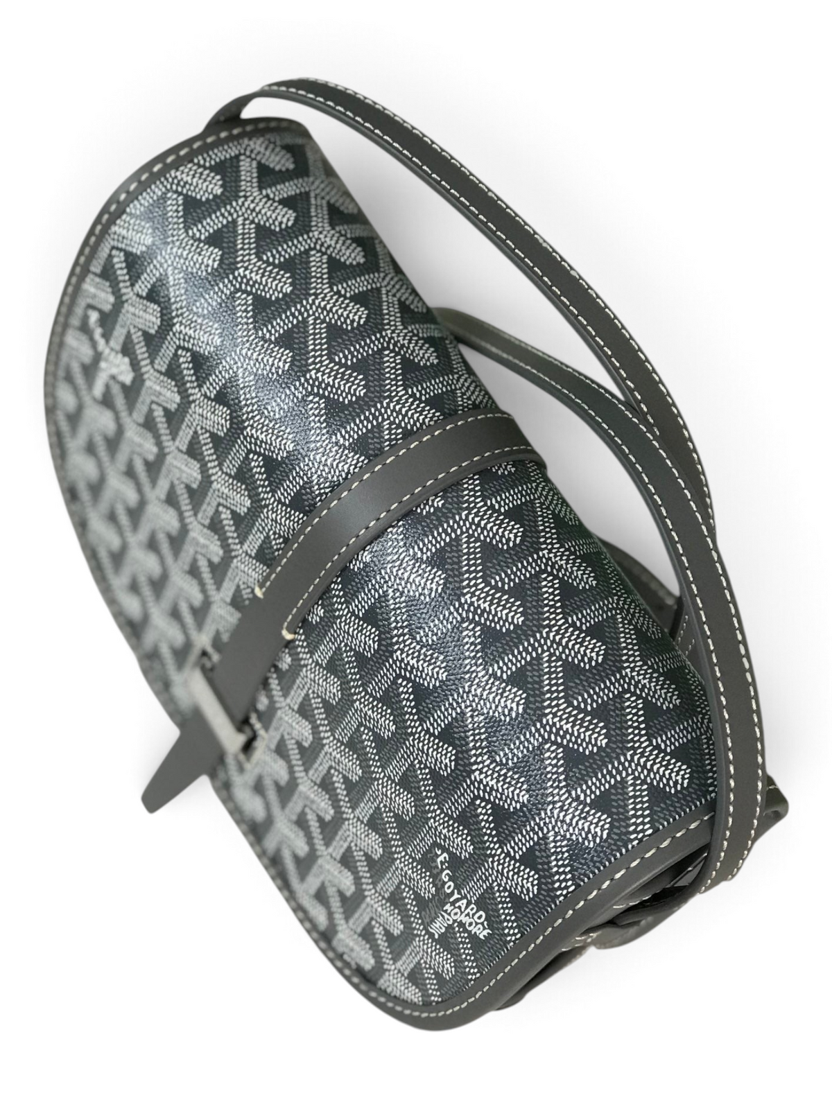 SWORD LUXURY Belvédère II messenger bag in grey Goyardine canvas with leather trim and adjustable shoulder strap.