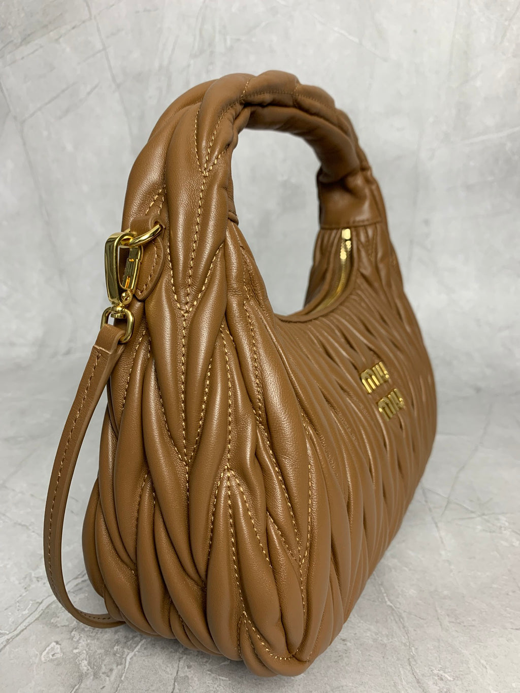 Wander Shoulder Bag - View 7